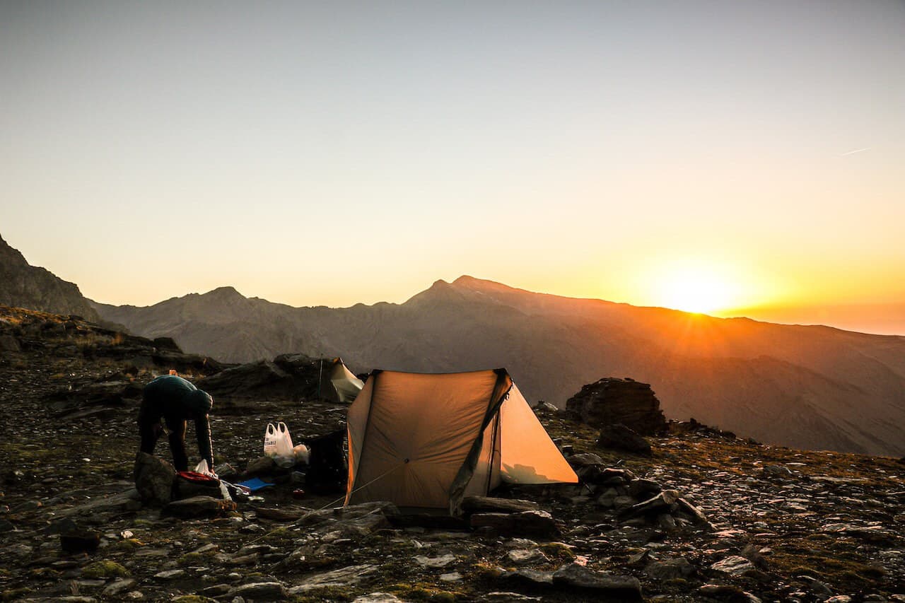 Sierra Nevada: From Desert to High Ridges · 13