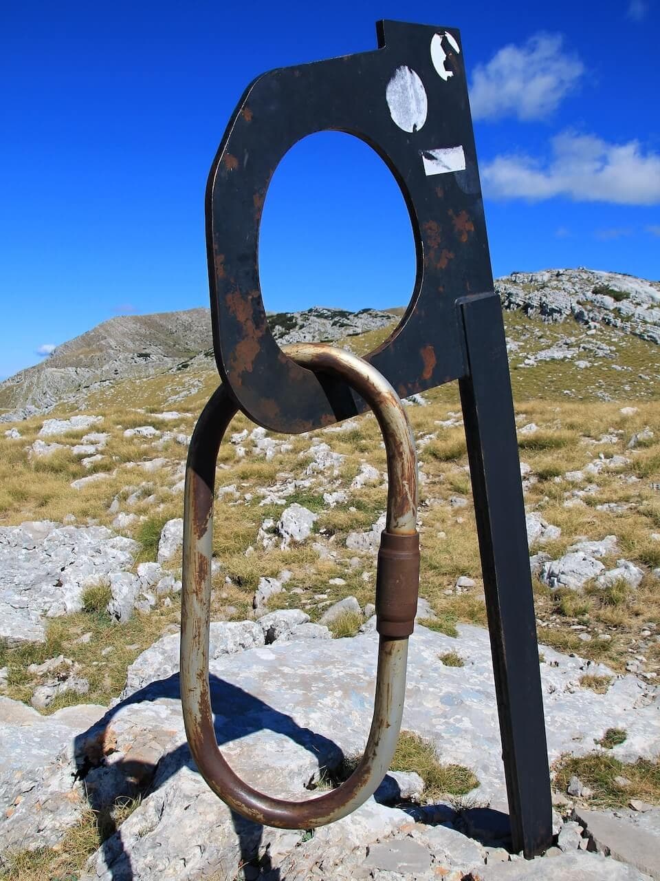 Crossing the Dinara mountains · 18