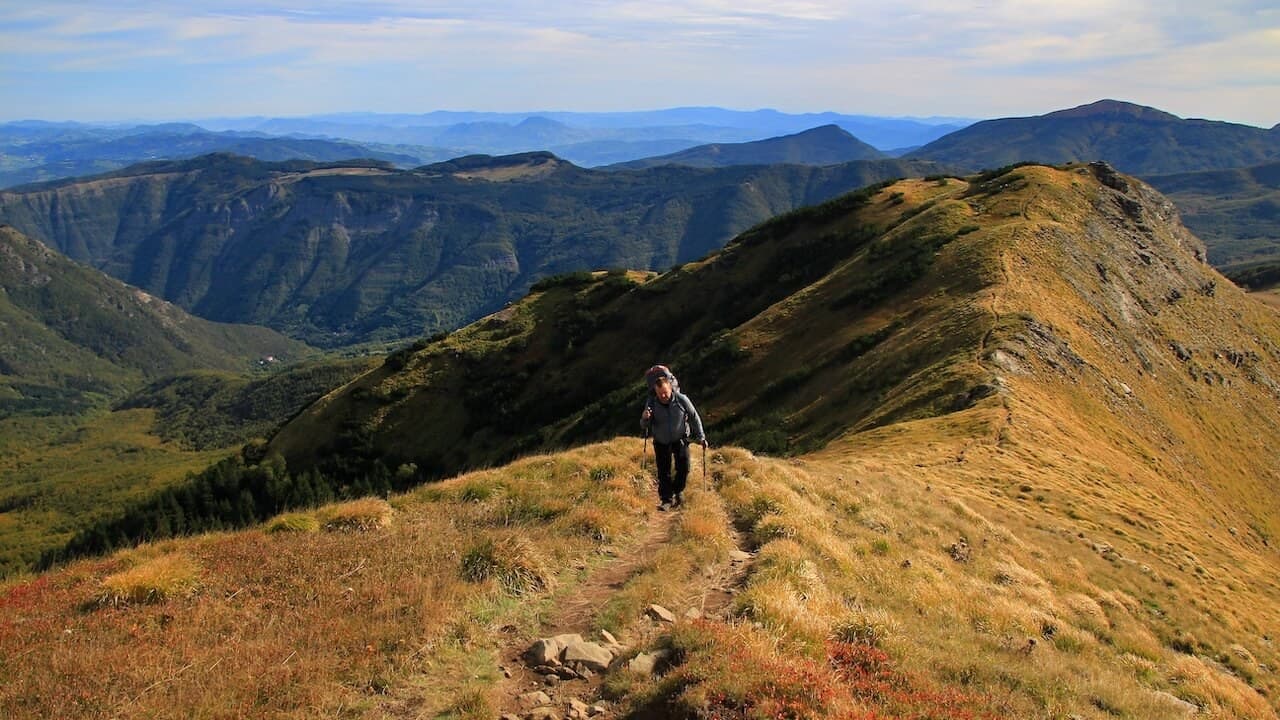 Autumn crossing of the Tuscan-Emilian Apennines · 2