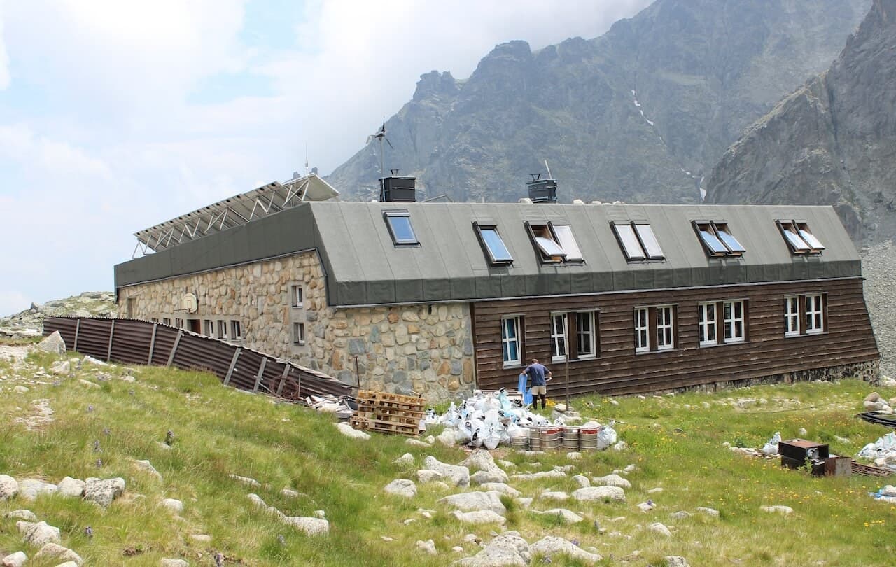 Over Východná Vysoká and the Tatra passes · 10