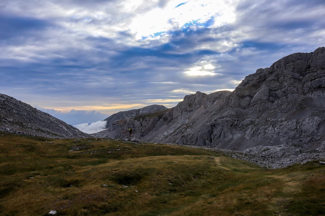 El Anillo de Picos: a Picos de Europa circuit · 14