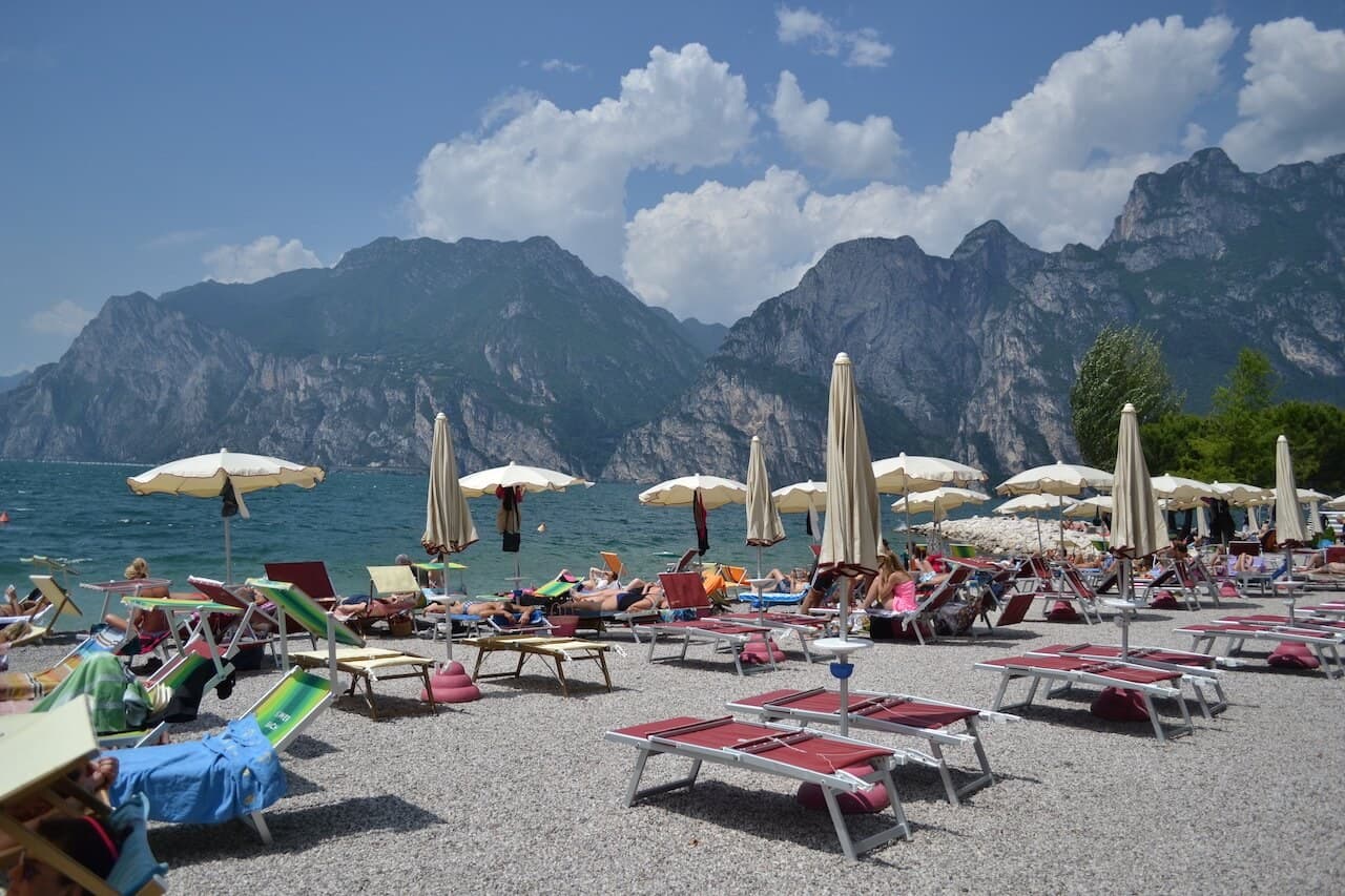 Sentiero Contrabbandieri above Lake Garda · 5