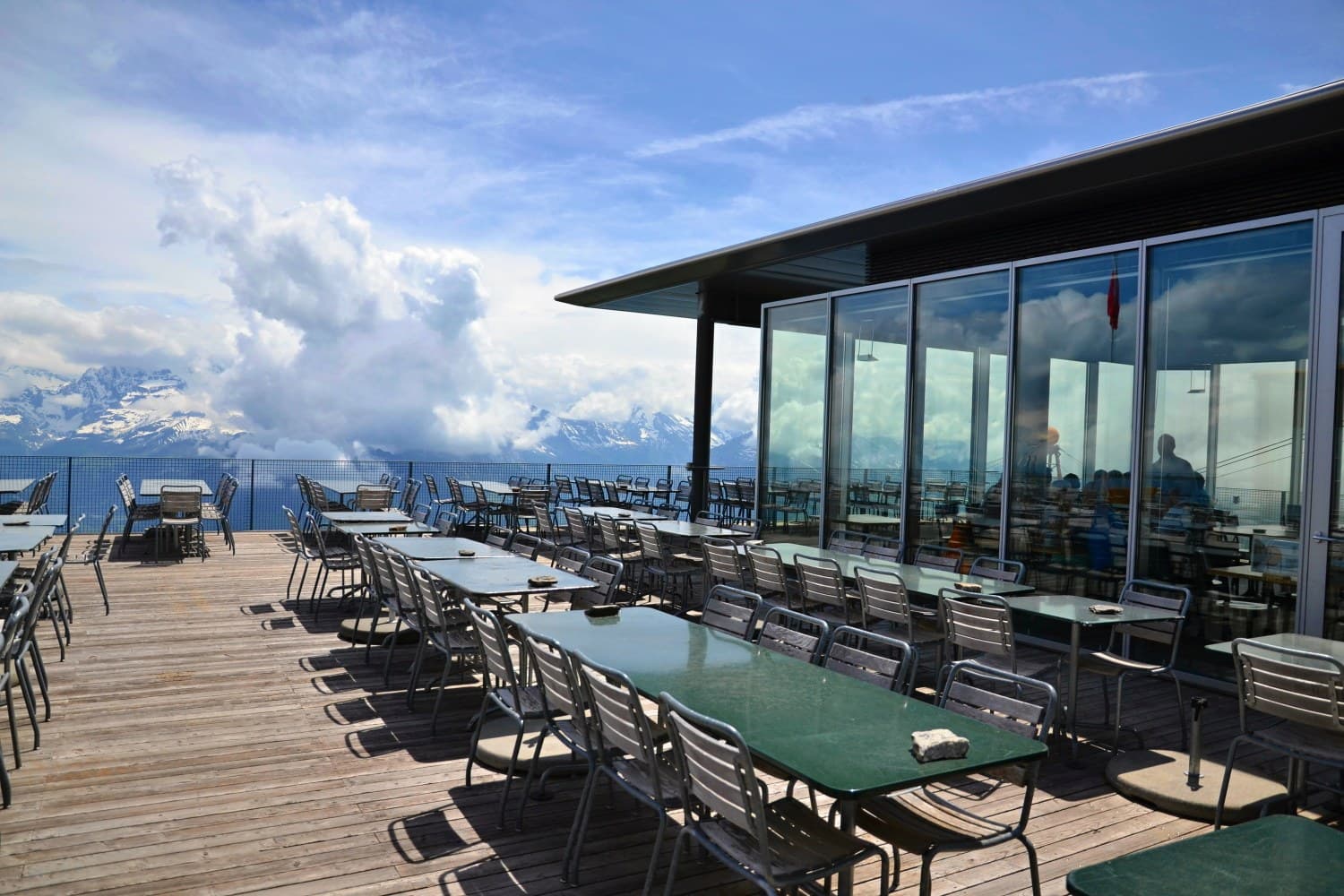 Niesen: hike up the Swiss pyramid · 5