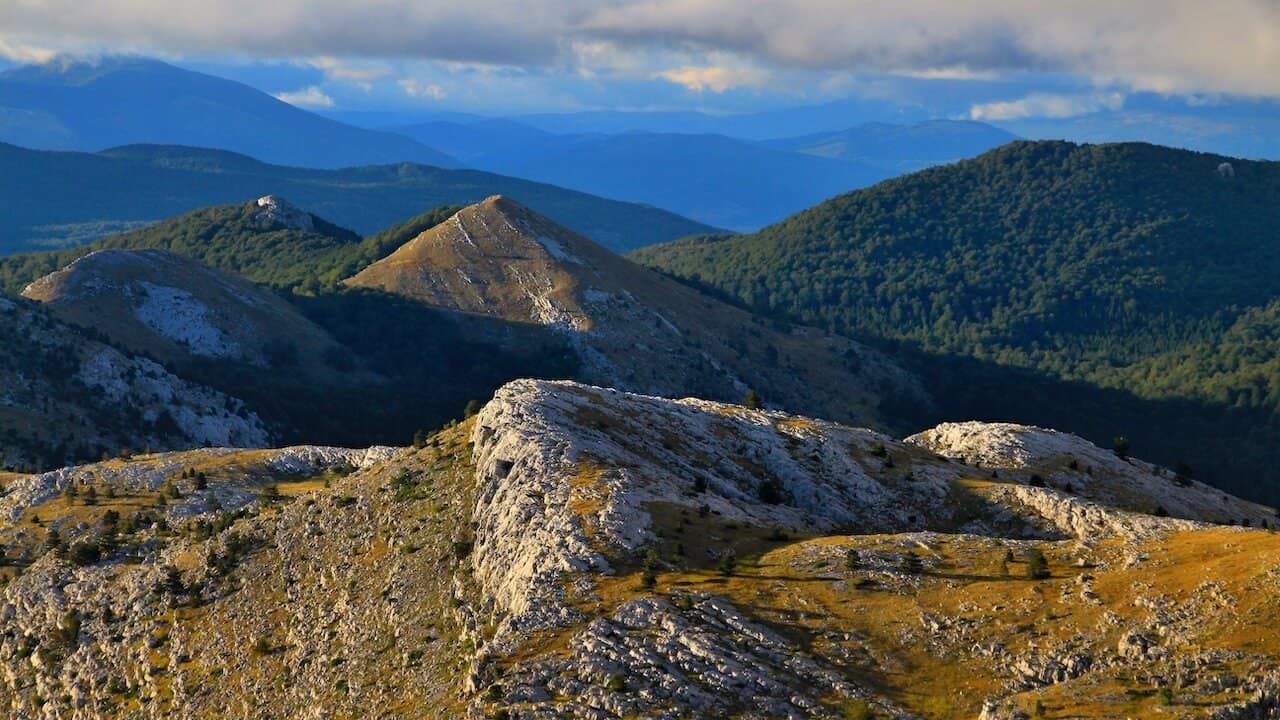 Crossing the Dinara mountains · 13