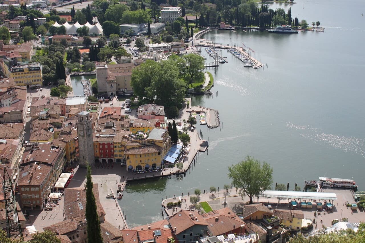 Cima SAT via dell'Amicizia · 12