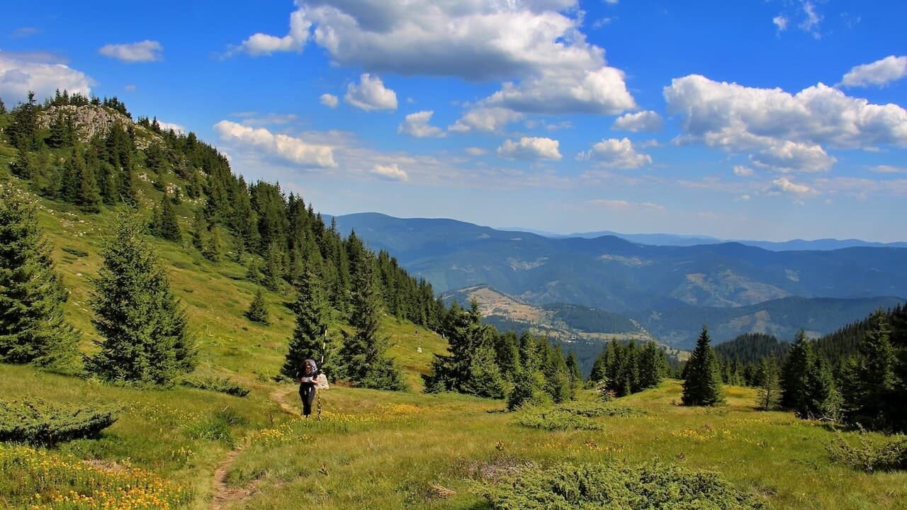 Crossing Bulgaria's Rhodope Mountains · 4