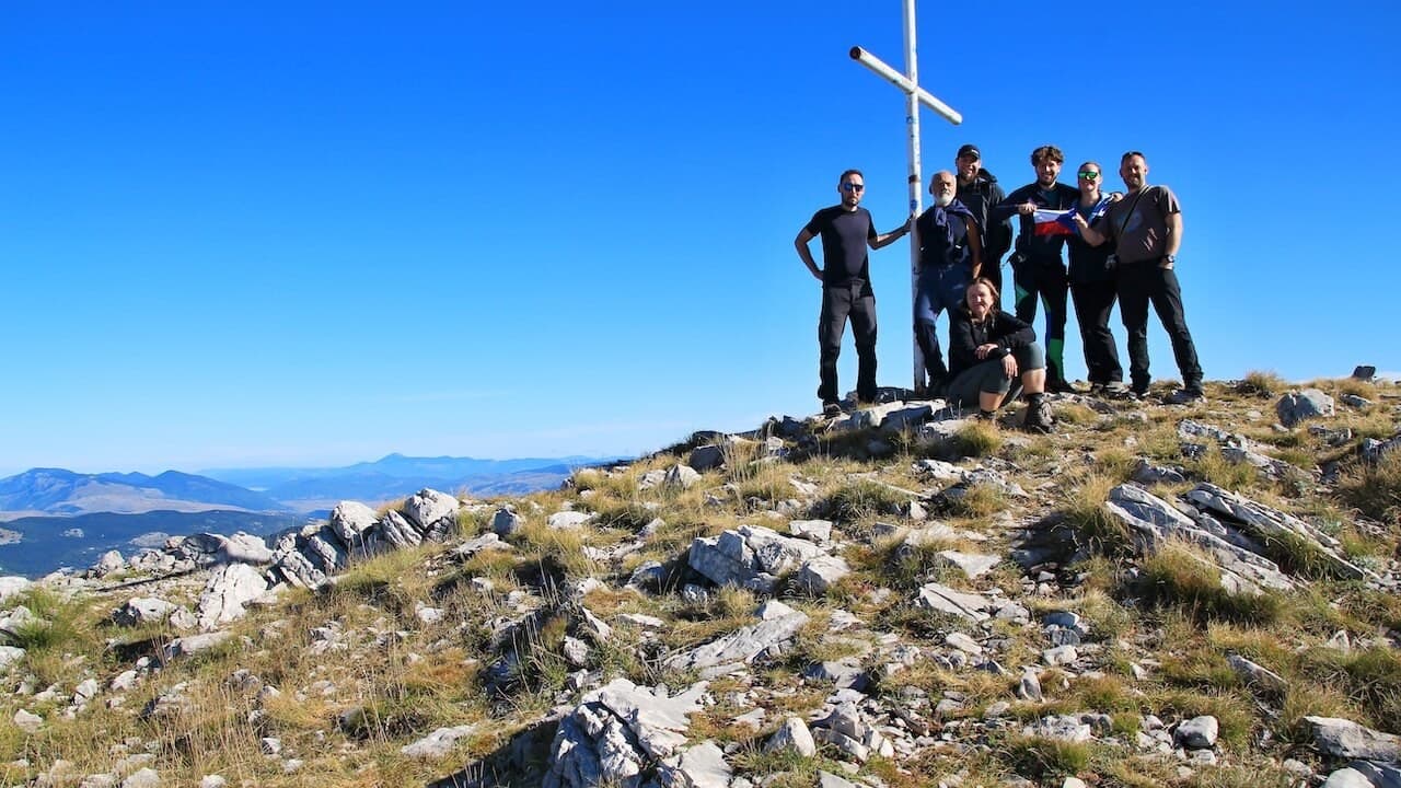 Crossing the Dinara mountains · 15