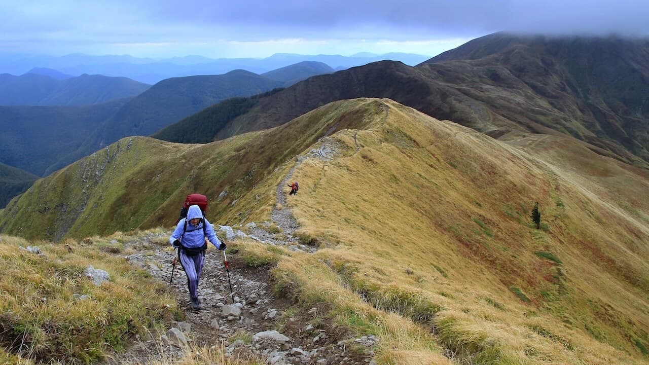 Autumn crossing of the Tuscan-Emilian Apennines · 14