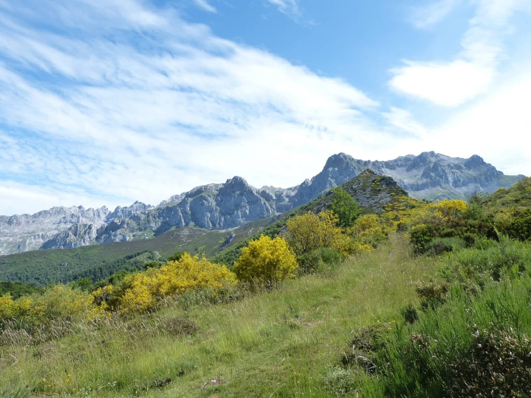 Crossing the Picos de Europa · 4