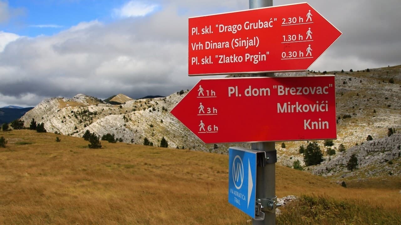 Crossing the Dinara mountains · 10