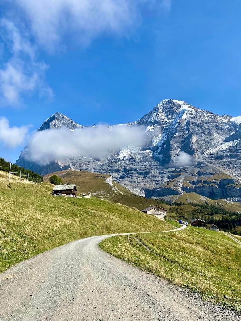 A circuit beneath the Jungfrau · 10